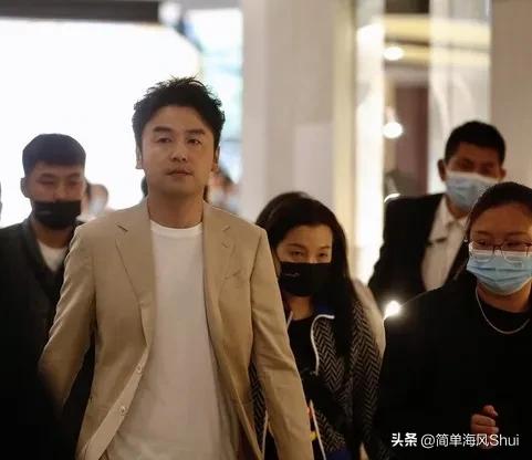 娱乐圈十位“干净”的明星-11.jpg