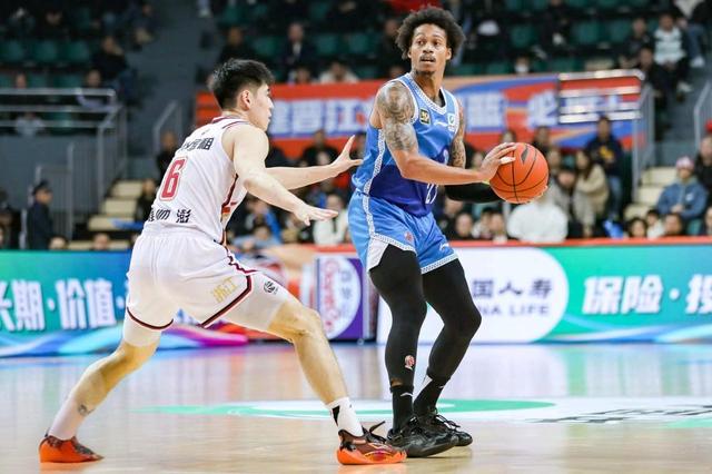 CBA排名一晚又变！大黑马回到第3，浙江冲进前2名，广东不变-4.jpg