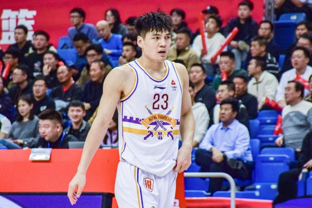 CBA排名一晚又变！大黑马回到第3，浙江冲进前2名，广东不变-6.jpg