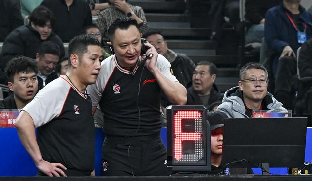 （体育）篮球——CBA常规赛：新疆伊力特胜北京北汽-11.jpg