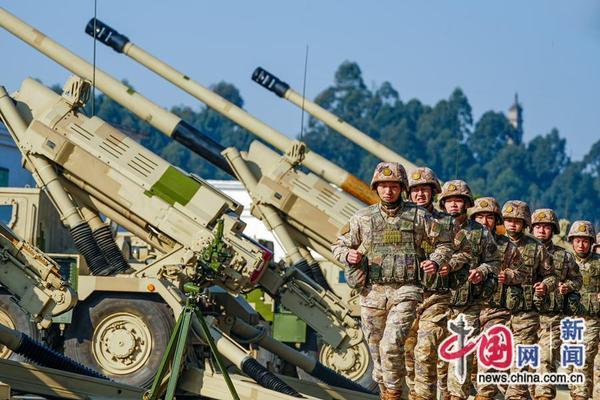 热血铸军魂，实战砺精兵——新年度军事训练拉开帷幕！-6.jpg