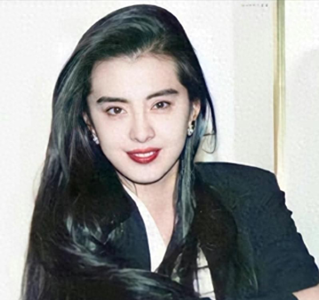 不工作不拍戏，在温哥华住16年的王祖贤，她的收入都是从何而来？-1.jpg