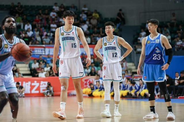 CBA排名一晚大变！新疆上升4名，辽宁第8广东第9，大黑马降到第3-8.jpg