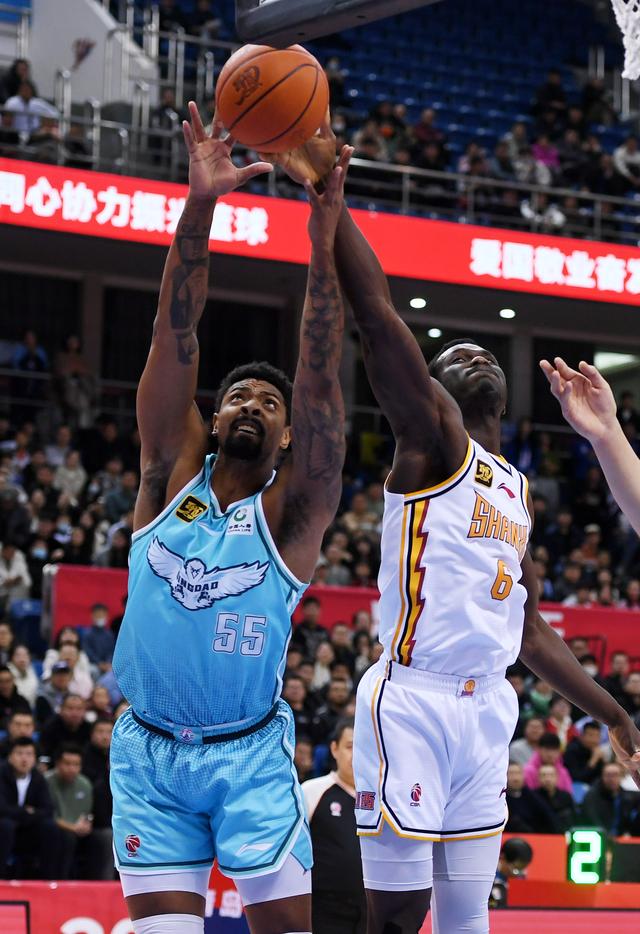 （体育）篮球——CBA常规赛：青岛国信制药胜山西汾酒-12.jpg