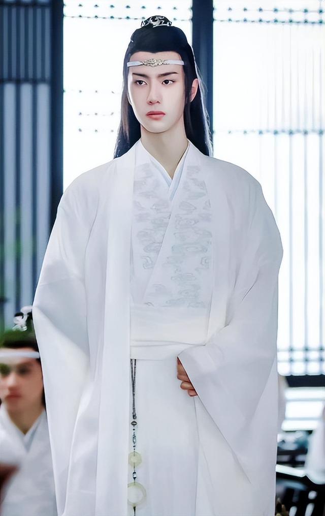 被央媒怒批，目不识丁、德不配位，这几位“文盲”明星凭什么走红-3.jpg