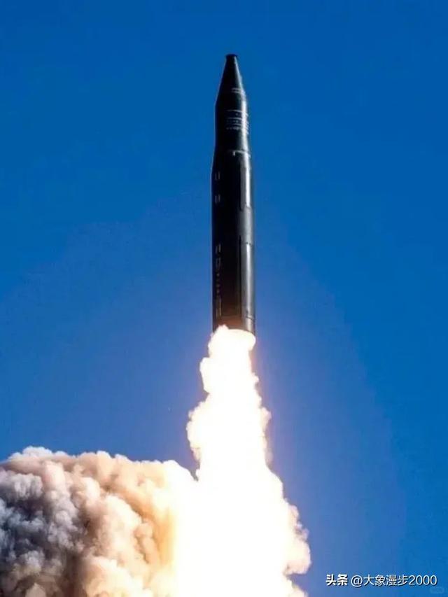 回顾2024，中国军事实力十大名场面-4.jpg