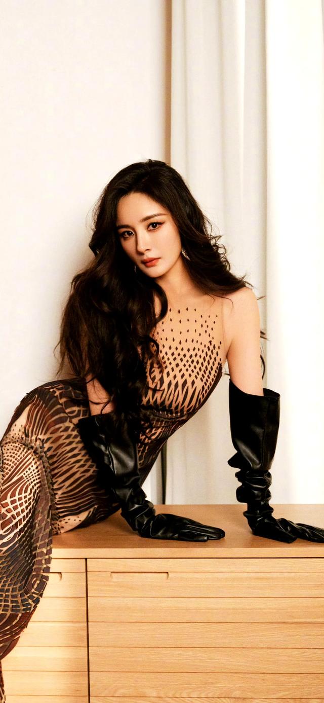 杨幂-2.jpg