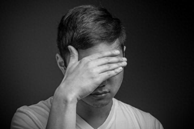别让情绪绑架你的人生：今日头条教你几招-1.jpg
