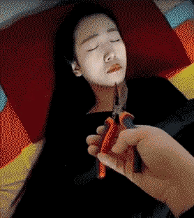 哈哈一笑，搞笑动图，这条路应该挺贵啊-11.jpg