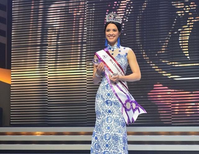 香港星二代晒丰满身材，参加选美想当明星，长相成熟不如妈妈漂亮-6.jpg