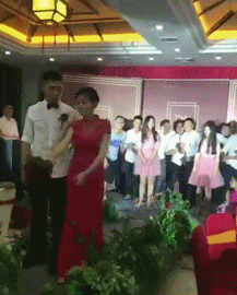 笑一笑，50张搞笑动图：你知道这是什么成语吗？-49.jpg