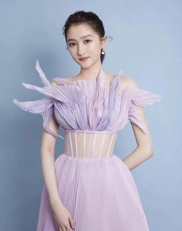 女明星-1.jpg