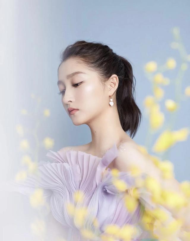 女明星-3.jpg