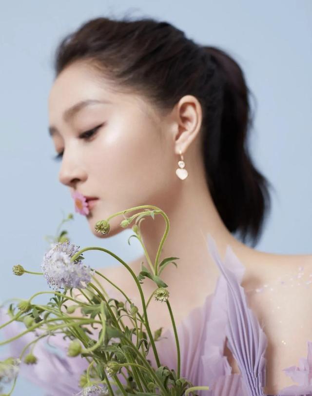 女明星-4.jpg