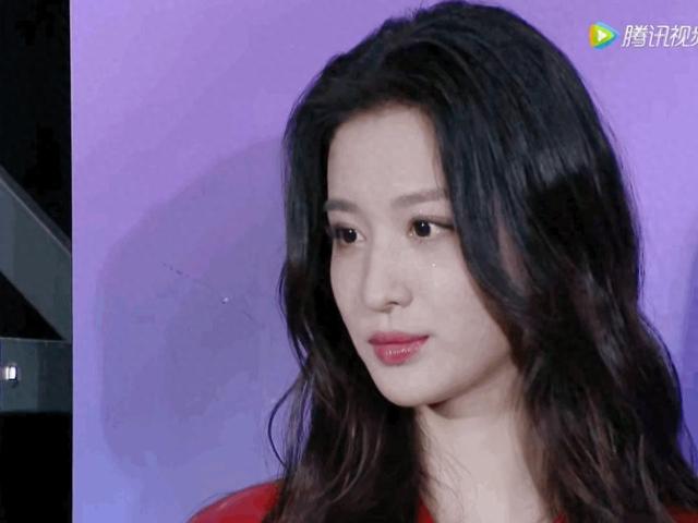 明星素颜无滤镜生图，谁是天生明星脸，谁又是资本强捧，一目了然-1.jpg