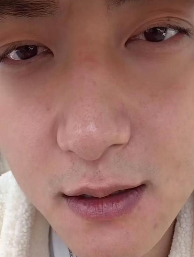 明星素颜无滤镜生图，谁是天生明星脸，谁又是资本强捧，一目了然-6.jpg