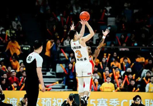 山西33分惨败揪出最大毒瘤！7中0一分未得，打18分钟输22分+5失误-3.jpg
