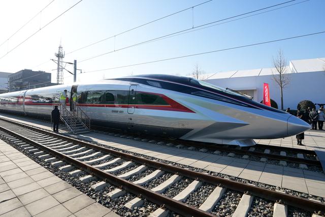 新华全媒头条｜干字当头 破浪前进——2025年中国经济开局述评-10.jpg