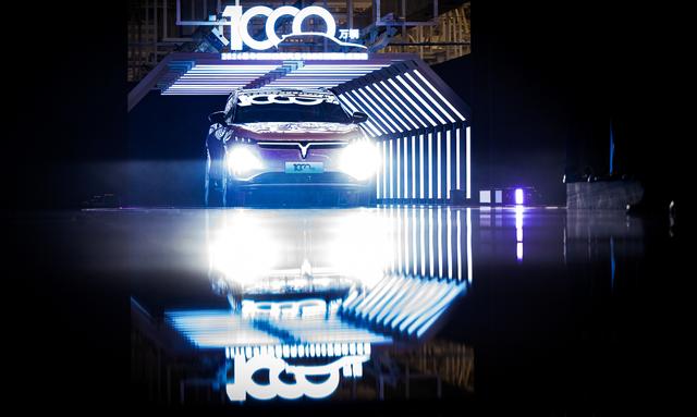 新华全媒头条｜干字当头 破浪前进——2025年中国经济开局述评-11.jpg