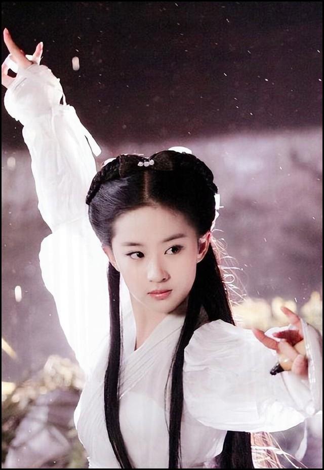 盘点内娱身材丰腴的10位女明星，你最喜欢哪一位-4.jpg