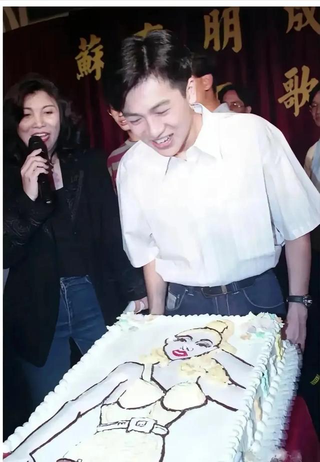 一组罕见的影视明星生活照，青春年少满脸胶原蛋白-15.jpg