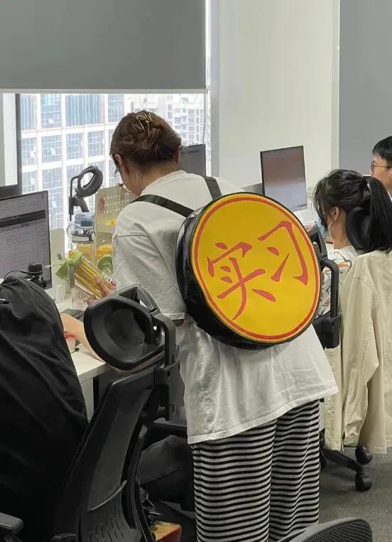 充满搞笑的图片合集-4.jpg