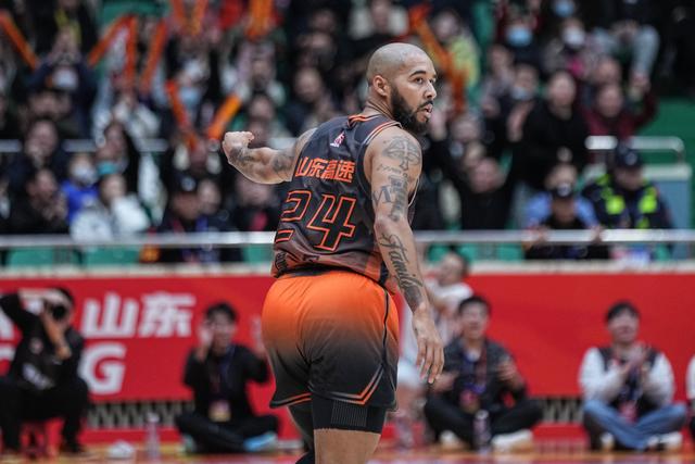 （体育）篮球——CBA常规赛：山东高速胜浙江稠州金租-6.jpg