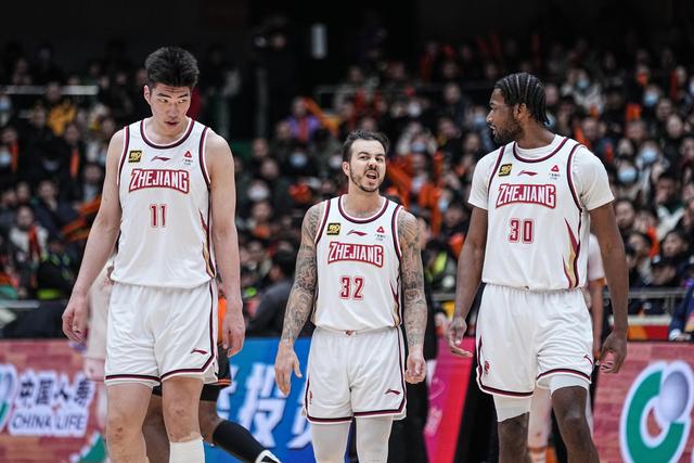 （体育）篮球——CBA常规赛：山东高速胜浙江稠州金租-10.jpg