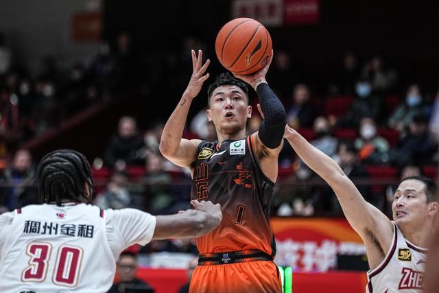（体育）篮球——CBA常规赛：山东高速胜浙江稠州金租-8.jpg