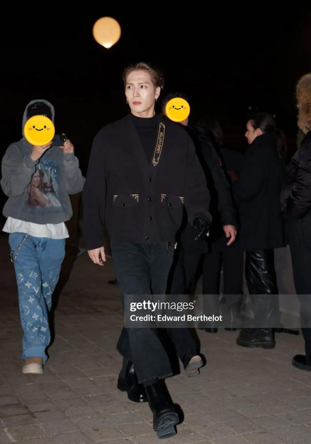 巴黎男装周明星生图：朱一龙造型显成熟，王鹤棣王嘉尔帅气-4.jpg