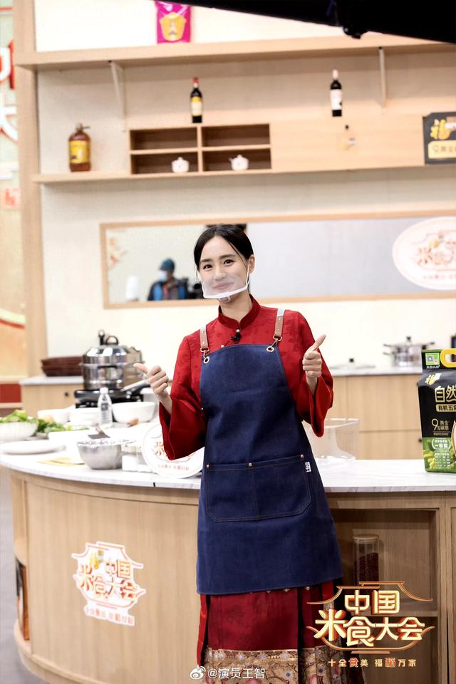 美女明星-1.jpg