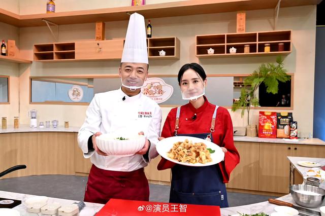 美女明星-2.jpg