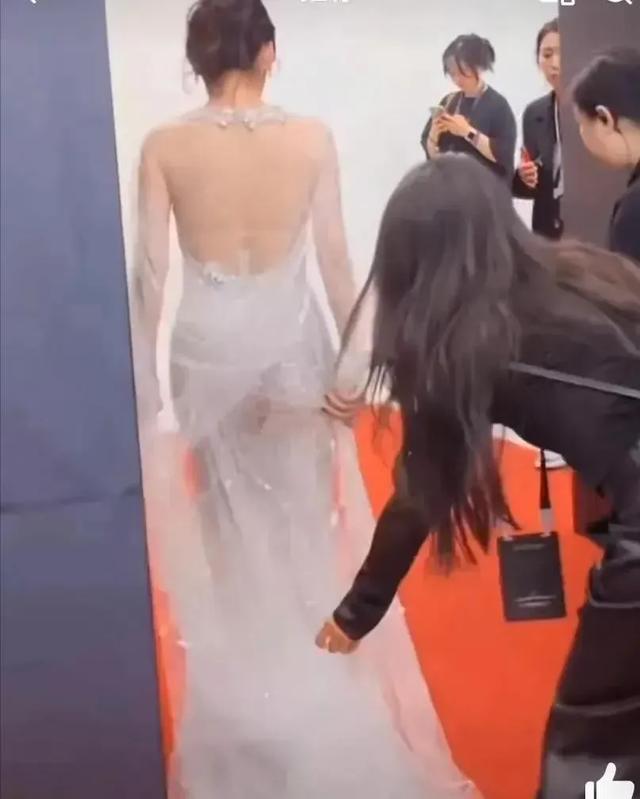 明星无滤镜下的真实容颜，残酷的娱乐圈，她们的真实状态如何？-12.jpg