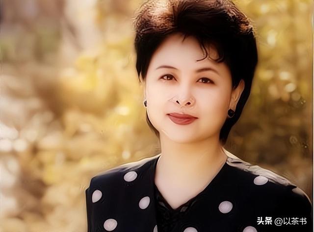 客死他乡的8位明星，每一个都令人惋惜，其中有两位是央视主持人-12.jpg
