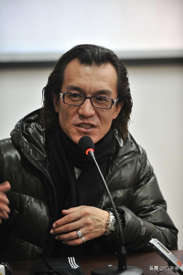 客死他乡的8位明星，每一个都令人惋惜，其中有两位是央视主持人-21.jpg
