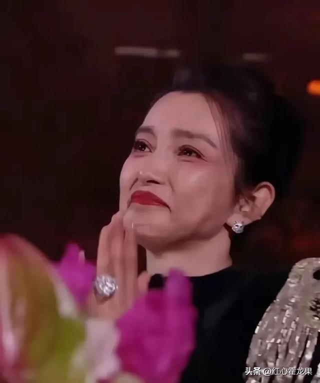 娱乐圈明星无滤镜实拍照大曝光，颜值身材双双崩塌？-9.jpg