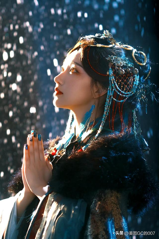 明星图片程潇-8.jpg