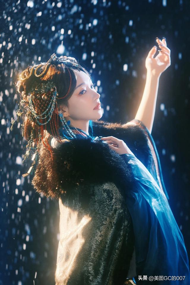 明星图片程潇-17.jpg