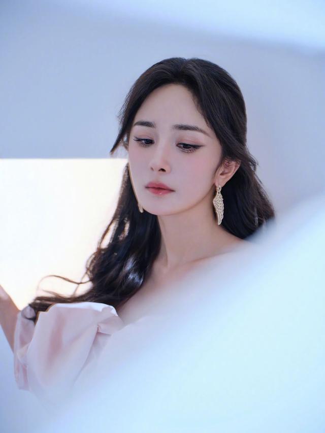 杨幂-14.jpg