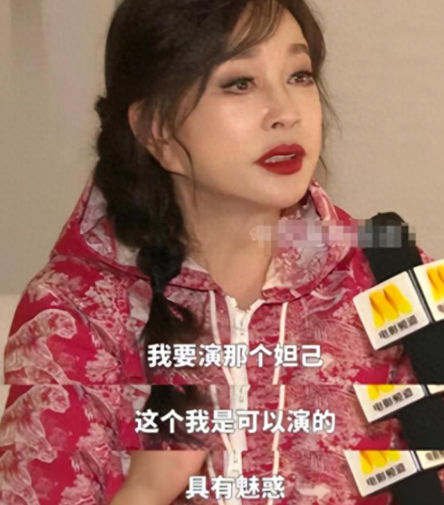 周润发70岁健步如飞，刘晓庆74岁高空跳伞，内娱明星个个深藏不露-1.jpg