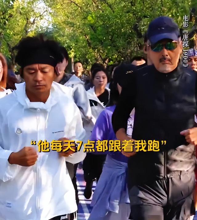 周润发70岁健步如飞，刘晓庆74岁高空跳伞，内娱明星个个深藏不露-19.jpg