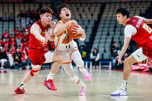#（体育）篮球——CBA常规赛：深圳马可波罗胜九台农商银行-3.jpg