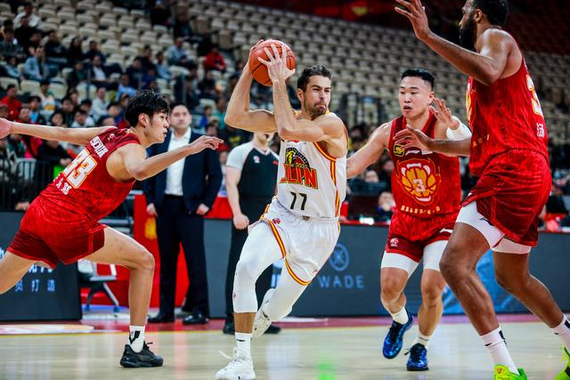 #（体育）篮球——CBA常规赛：深圳马可波罗胜九台农商银行-11.jpg