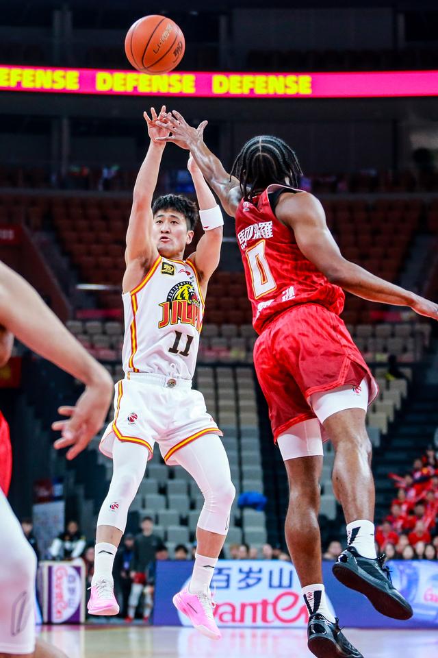 #（体育）篮球——CBA常规赛：深圳马可波罗胜九台农商银行-12.jpg
