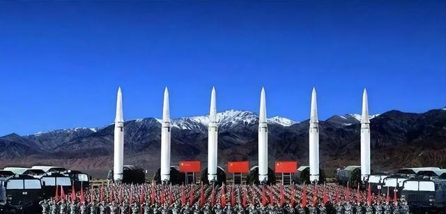 2025年全球军事排行榜出来了！印度第4，日本第8，美俄中排第几？-21.jpg