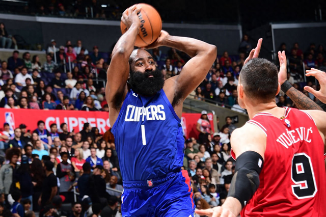 21日NBA前瞻：哈登率快船冲击5连胜 杜兰特布克挑战联盟第一-1.jpg
