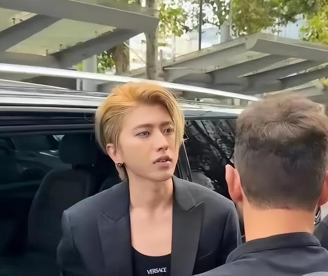 自我感觉良好的八位明星，没人捧场翻车不断，真的是既尴尬又心酸-2.jpg