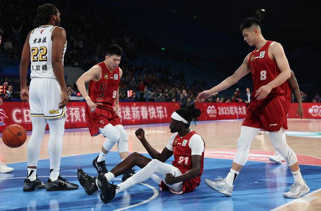 （体育）篮球——CBA常规赛：北京北汽不敌浙江方兴渡-15.jpg