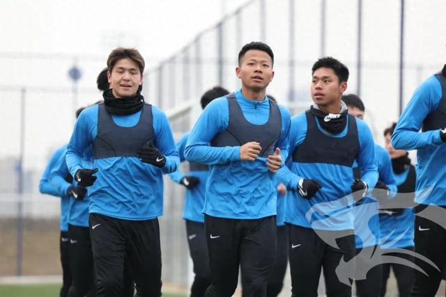 足球报：三镇的生存模式是政府兜底，过去两年欠薪依旧需要解决-1.jpg
