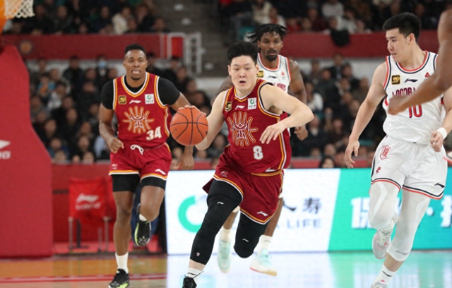 CBA积分榜最新排名出炉：山东逆袭山西冲上第2 辽粤疆5队连环套-1.jpg
